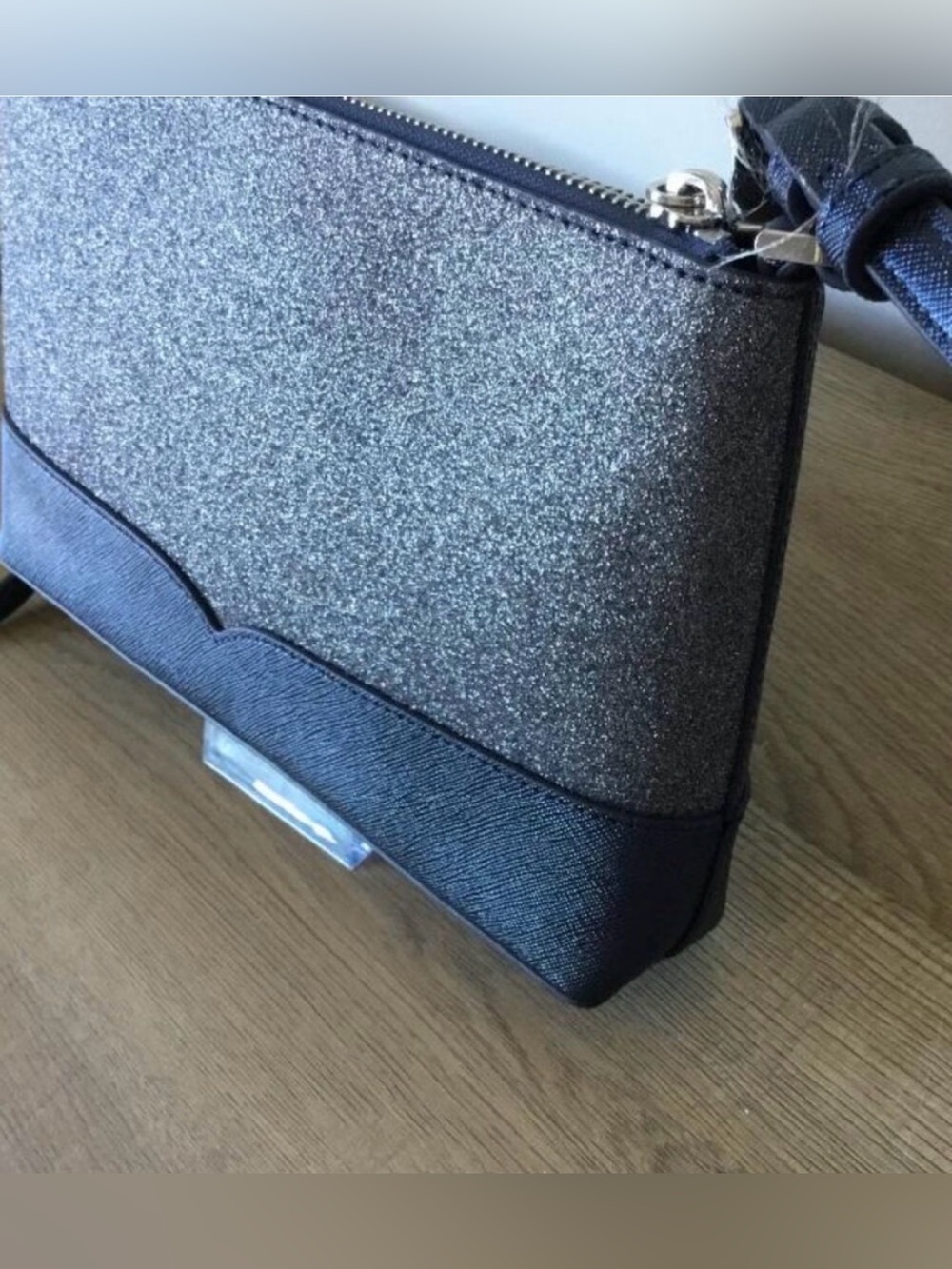 Kate Spade New York Lola Shimmering Glitter, Textured Leather Crossbody Bag NWOT - Picture 4 of 7
